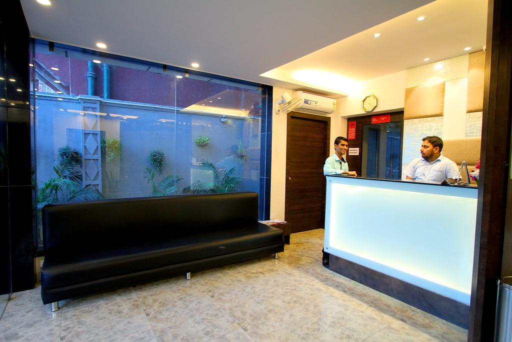 Crest Inn Kolkata Exterior photo